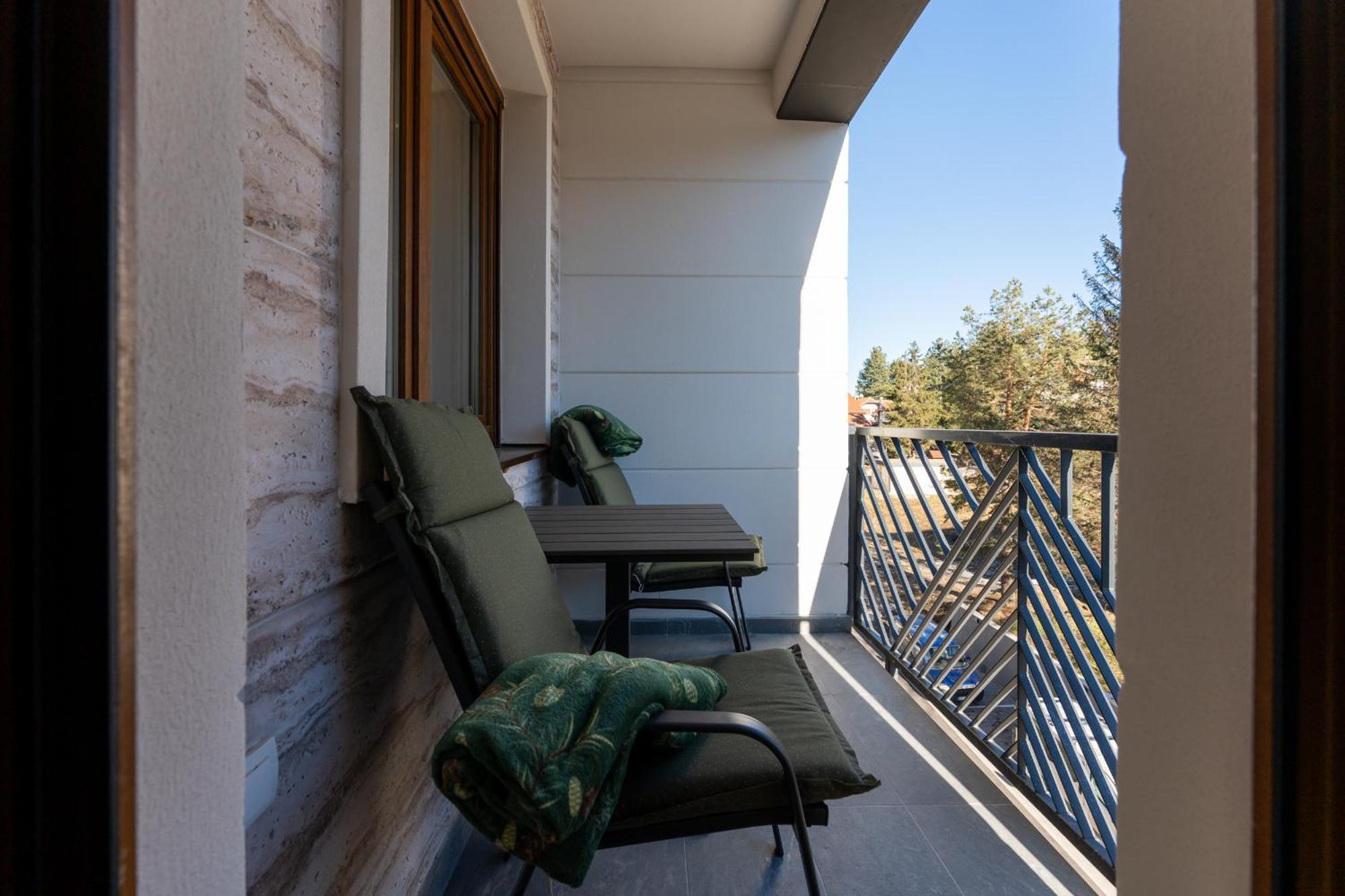 Aparthotel Velika Recepcija Cc Magnet Zlatibor Exteriér fotografie